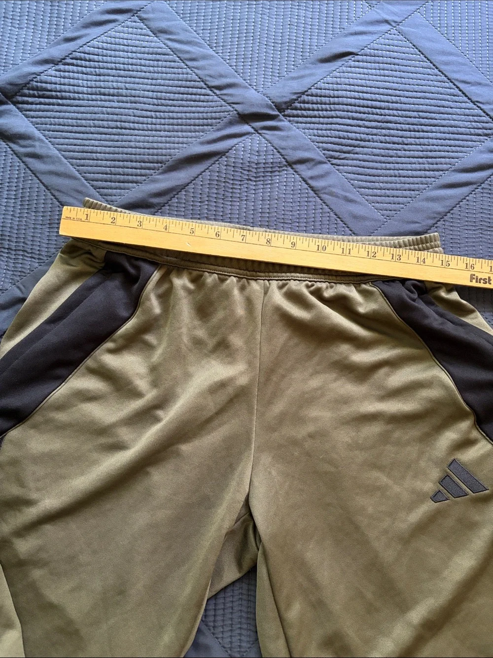 Adidas AeroReady Track Pants Men’s M Olive Green Tapered Zip Ankle Athletic